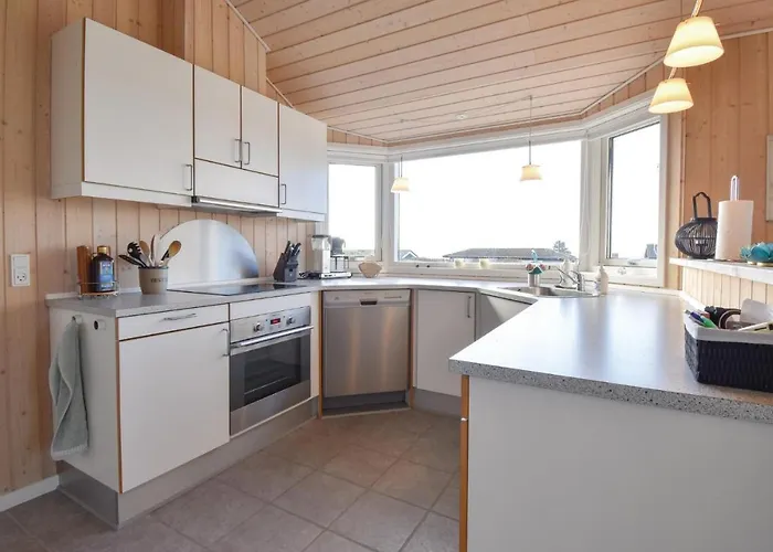 Holiday home Three-bedroom In